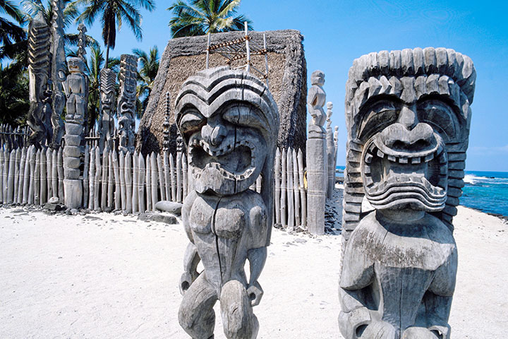 Big Island refuge statues